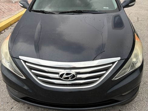 Used 2014 Hyundai Sonata SE FWD image 2