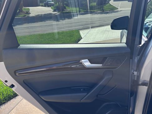 Used 2018 Audi Q5 2.0T Premium AWD/4WD image 28