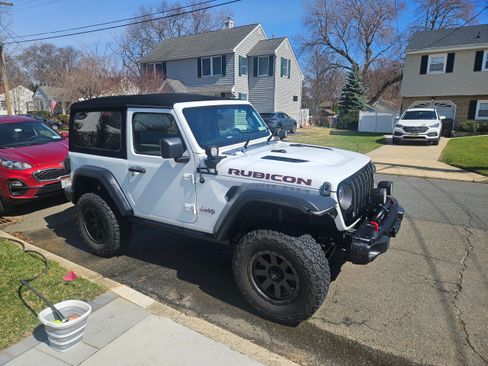 Used 2018 Jeep Wrangler Sport AWD/4WD image 9