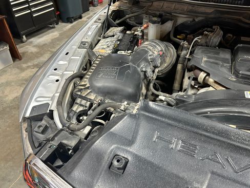 Used 2018 RAM 2500 Tradesman w/ Chrome Appearance Group image 18