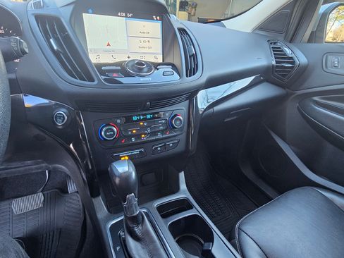 Used 2017 Ford Escape Titanium image 13