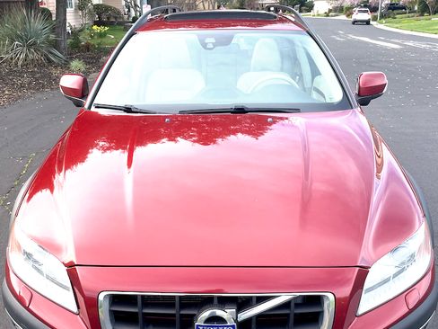 Used 2013 Volvo XC70 T6 Premier Plus image 8