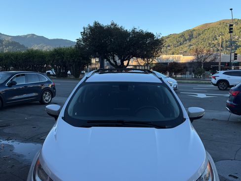 Used 2019 Ford EcoSport Titanium image 1