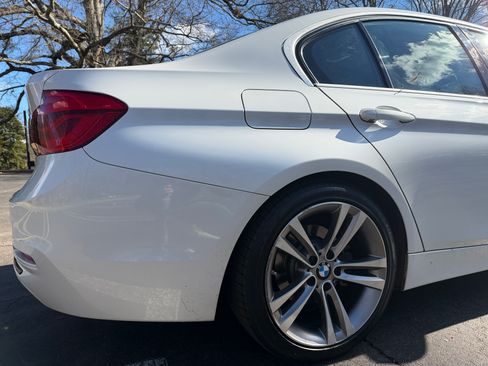 Used 2018 BMW 330i Sedan w/ Premium Package image 8