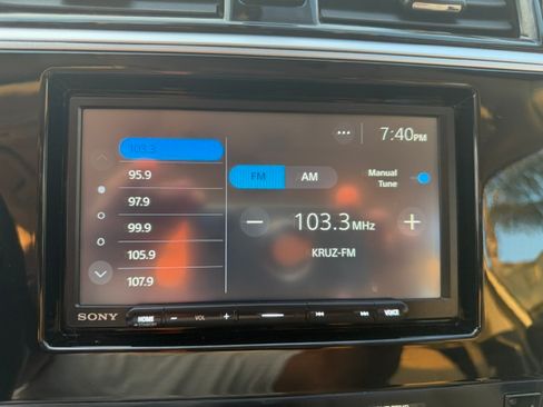 Used 2018 Subaru Outback 2.5i Limited AWD/4WD image 15
