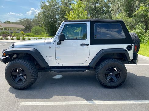 Used 2010 Jeep Wrangler Sport AWD/4WD image 5