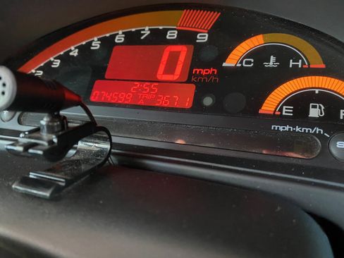 Used 2005 Honda S2000 image 20