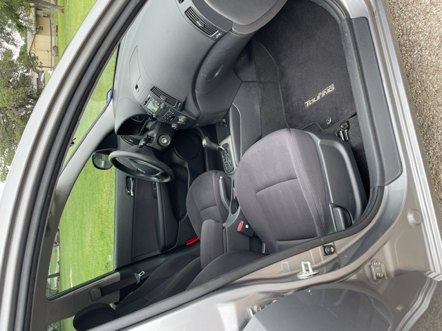 Used 2012 Hyundai Elantra w/ Preferred Pkg FWD image 8