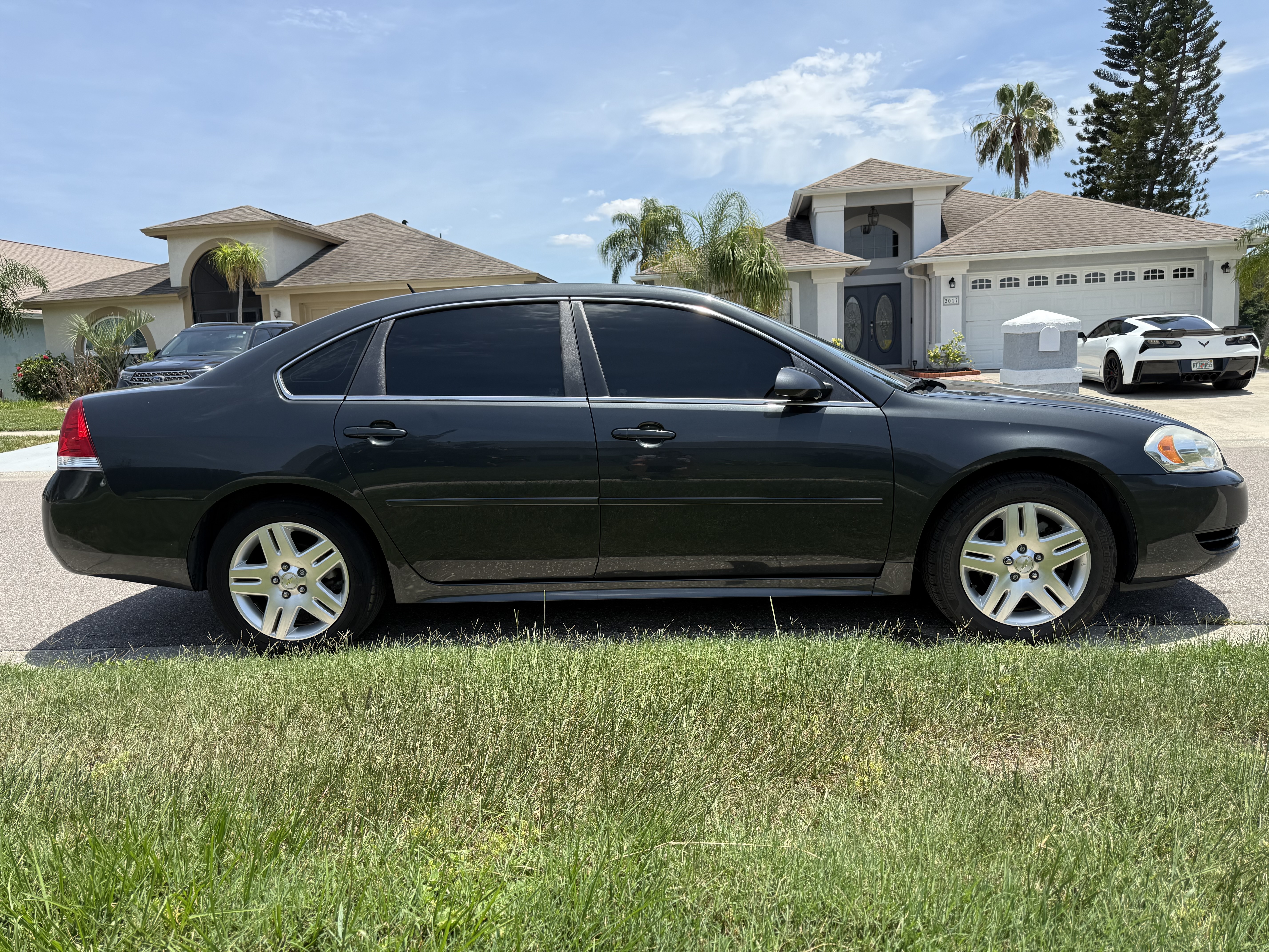 Used 2015 Chevrolet Impala LT w/ LT Sunroof Package FWD image 8