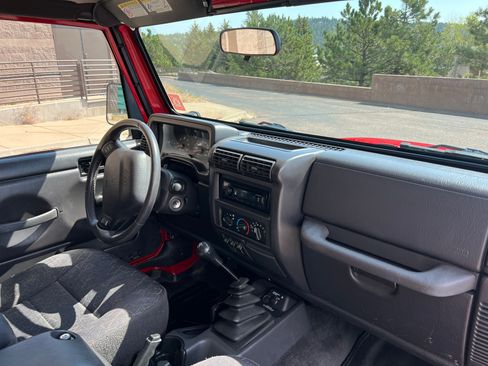 Used 2001 Jeep Wrangler Sport AWD/4WD image 17