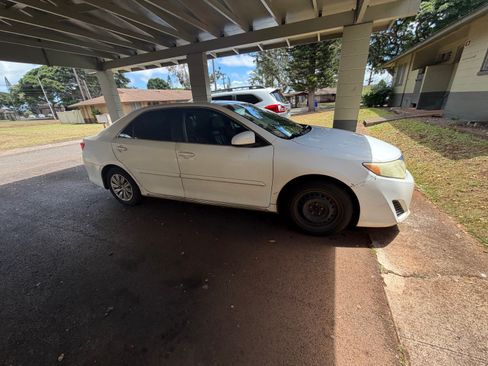 Used 2013 Toyota Camry LE FWD image 4