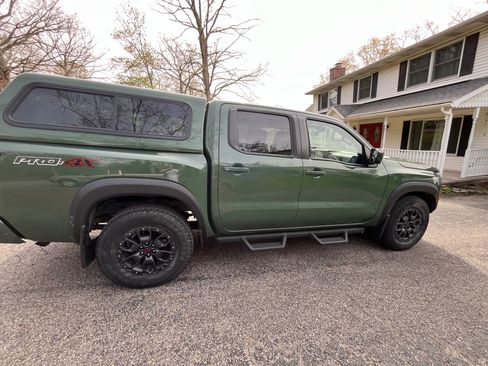 Used 2022 Nissan Frontier PRO-4X w/ Pro-4X Premium Package AWD/4WD image 1