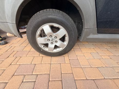 Used 2005 Honda Element LX image 18