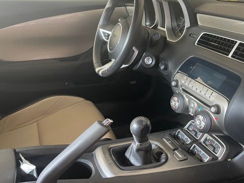 Used 2011 Chevrolet Camaro LT RWD image 1