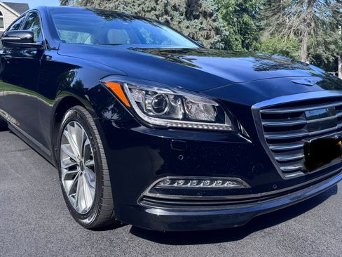 Used 2016 Hyundai Genesis 3.8 w/ Option Group 04 AWD/4WD image 10