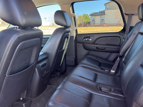 Used 2011 Chevrolet Tahoe LT image 14