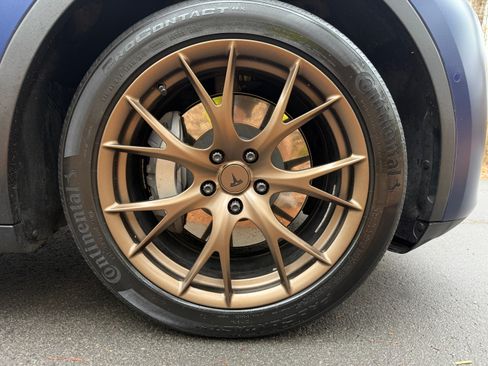 Used 2020 Tesla Model Y Long Range image 5