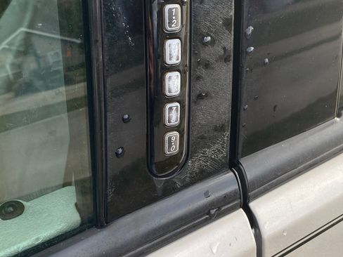 Used 2007 Ford Explorer Sport Trac XLT image 17