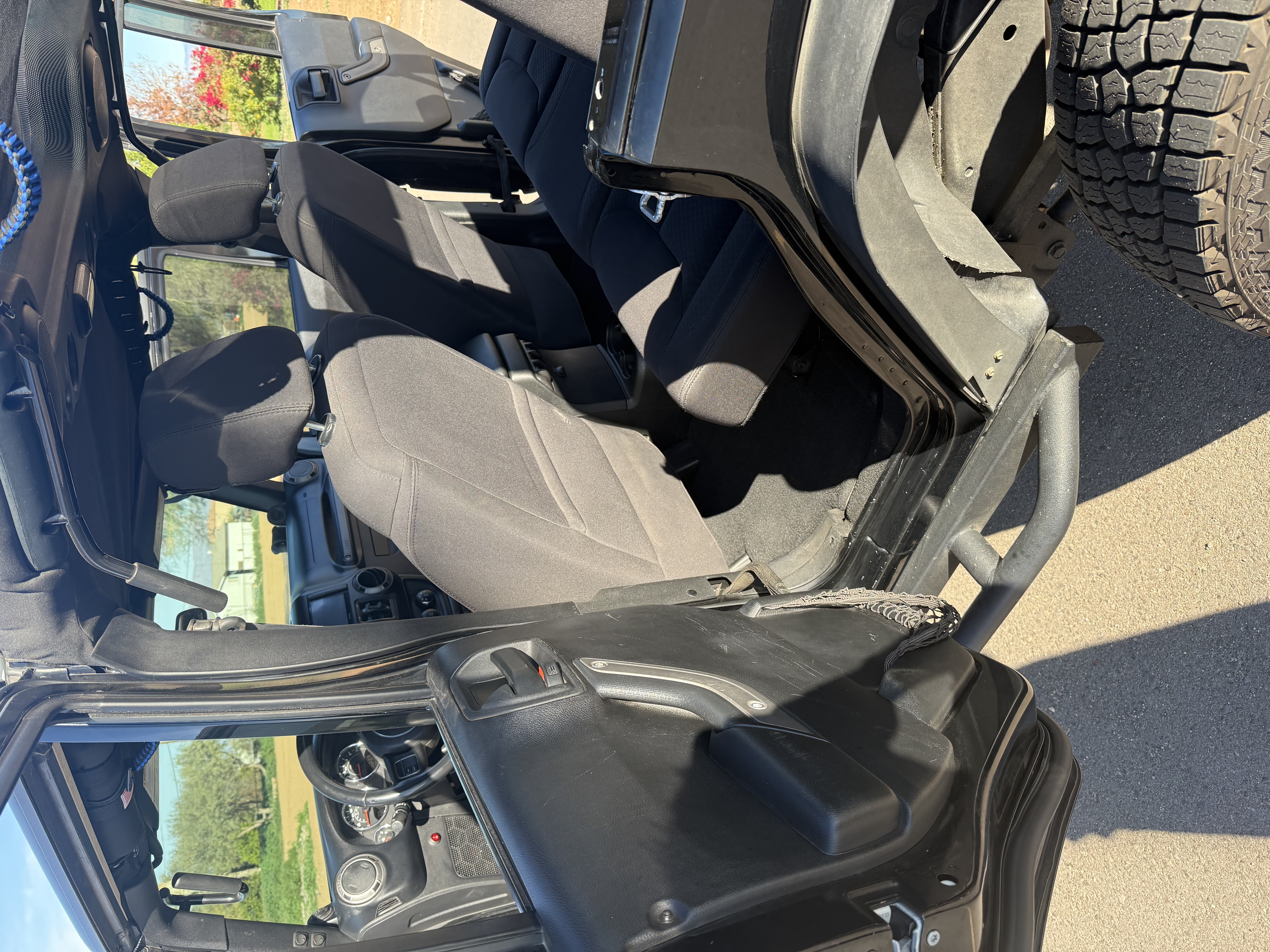 Used 2013 Jeep Wrangler Unlimited Sport AWD/4WD image 12