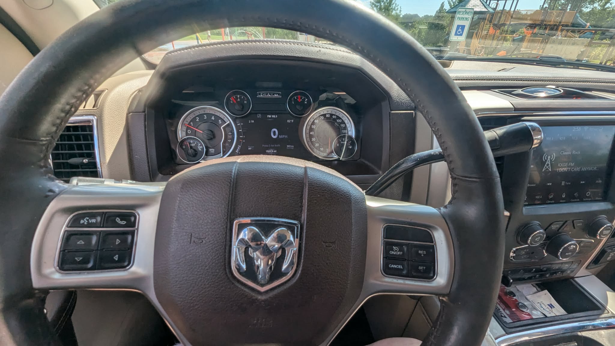Used 2018 RAM 2500 Laramie w/ Off Road Package AWD/4WD image 8