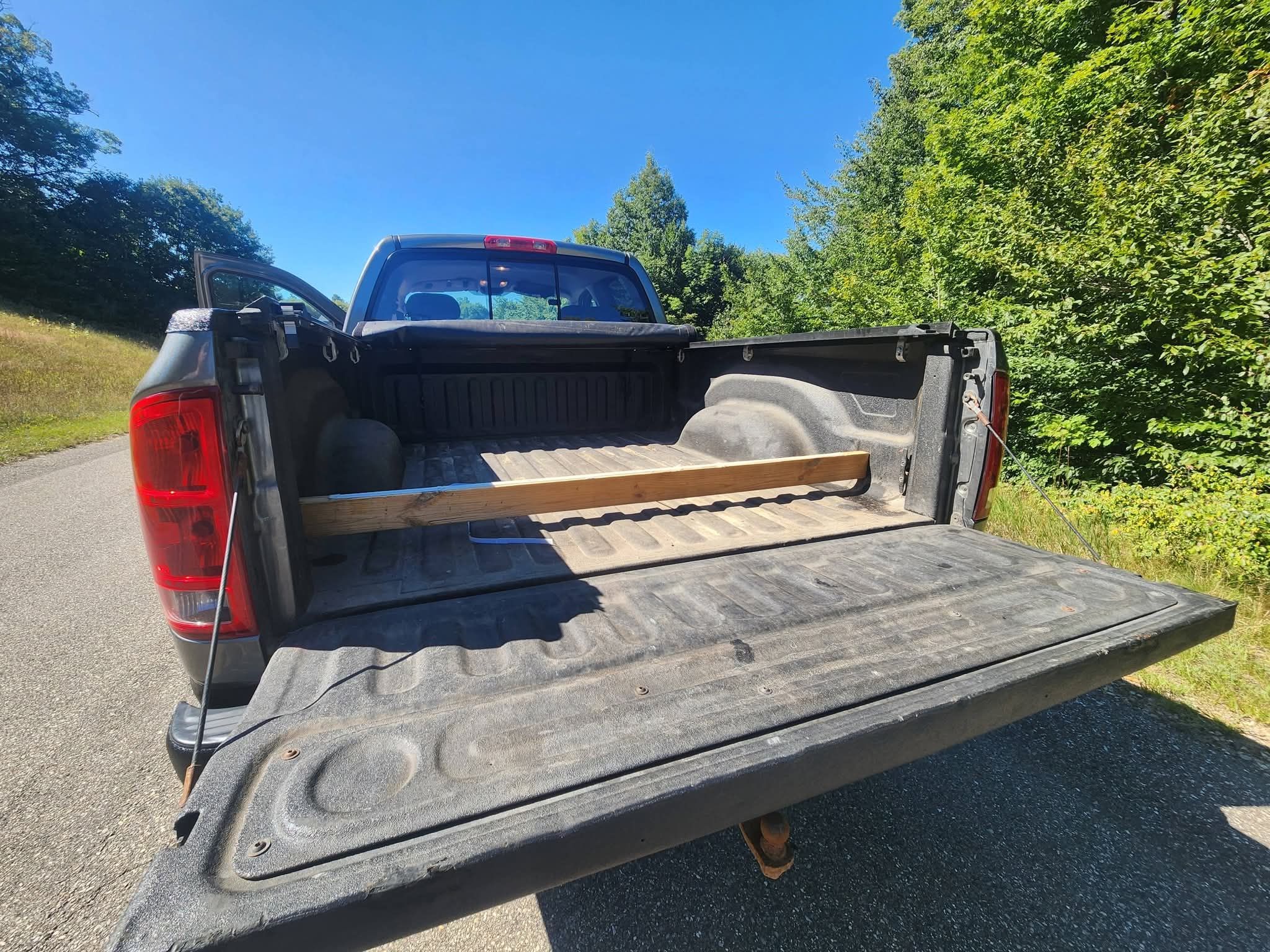Used 2005 Dodge Ram 2500 Truck SLT w/ Quad Cab Big Horn Value Group AWD/4WD image 13