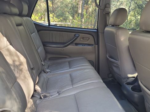 Used 2005 Toyota Sequoia Limited image 11