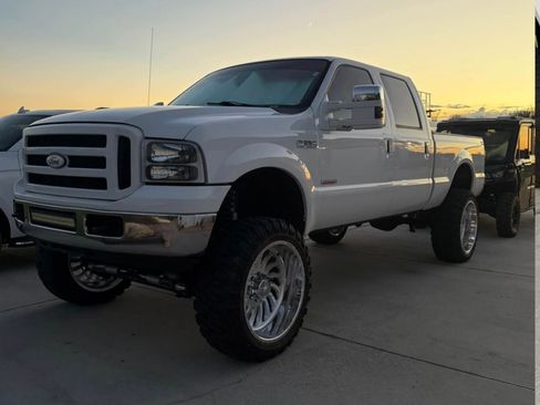 Used 2007 Ford F250 Lariat image 5