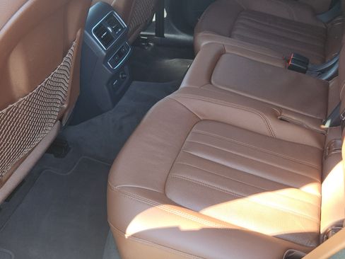 Used 2019 Audi Q5 2.0T Premium Plus w/ Premium Plus Package image 10