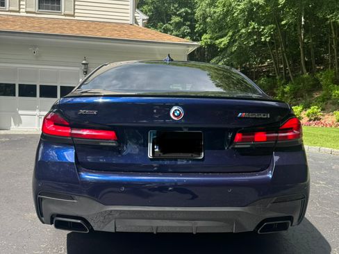 Used 2023 BMW M550i xDrive AWD/4WD image 5