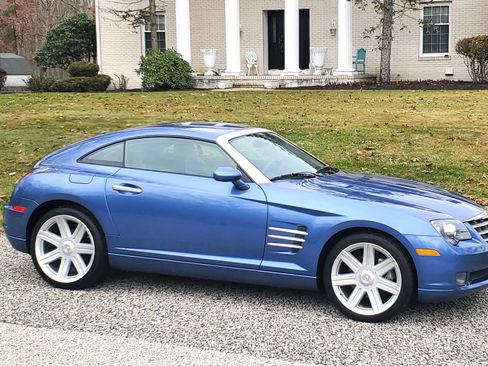 Used 2005 Chrysler Crossfire Limited image 1