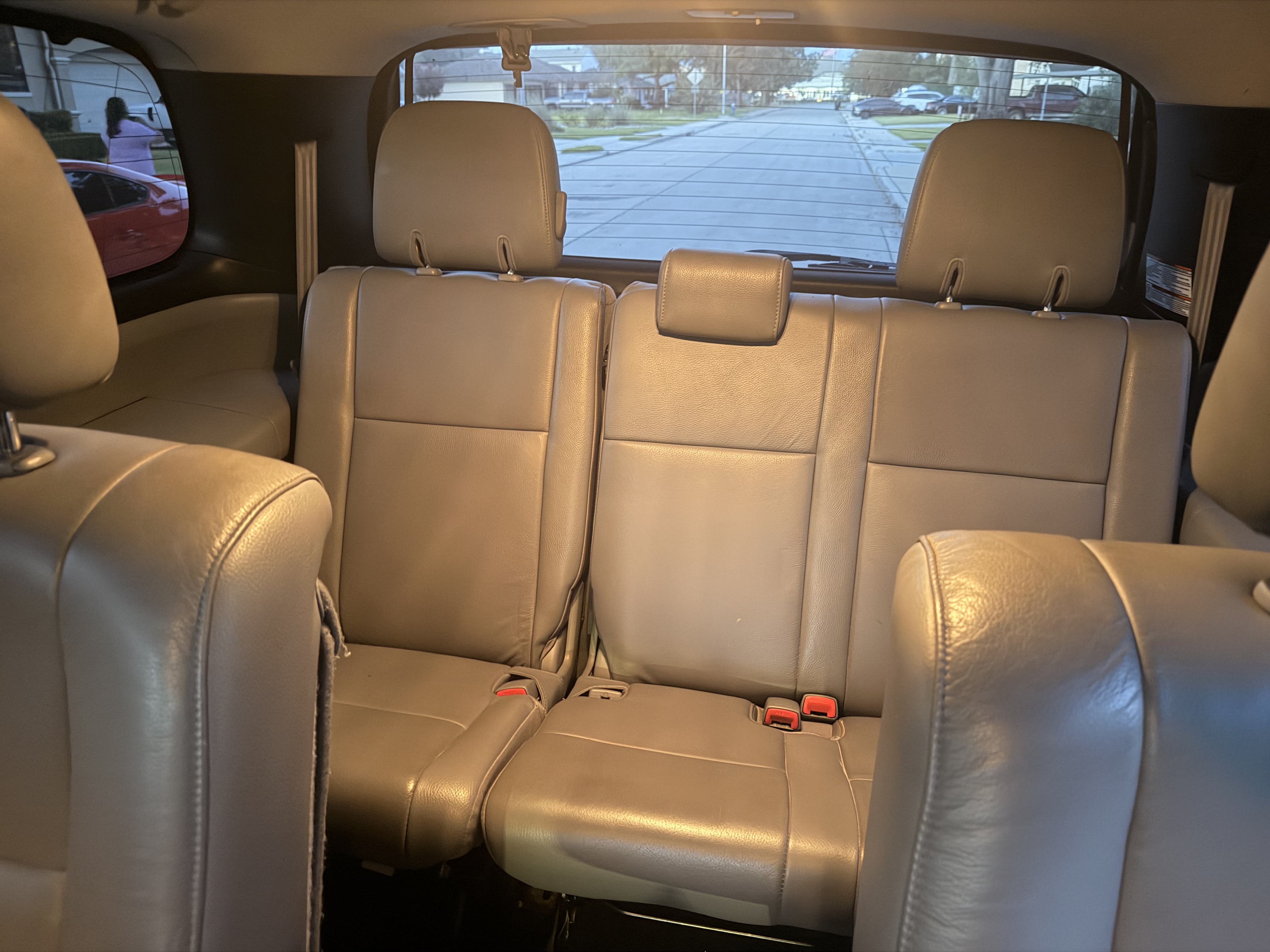 Used 2016 Toyota Sequoia Limited w/ Safety & Convenience Package AWD/4WD image 13