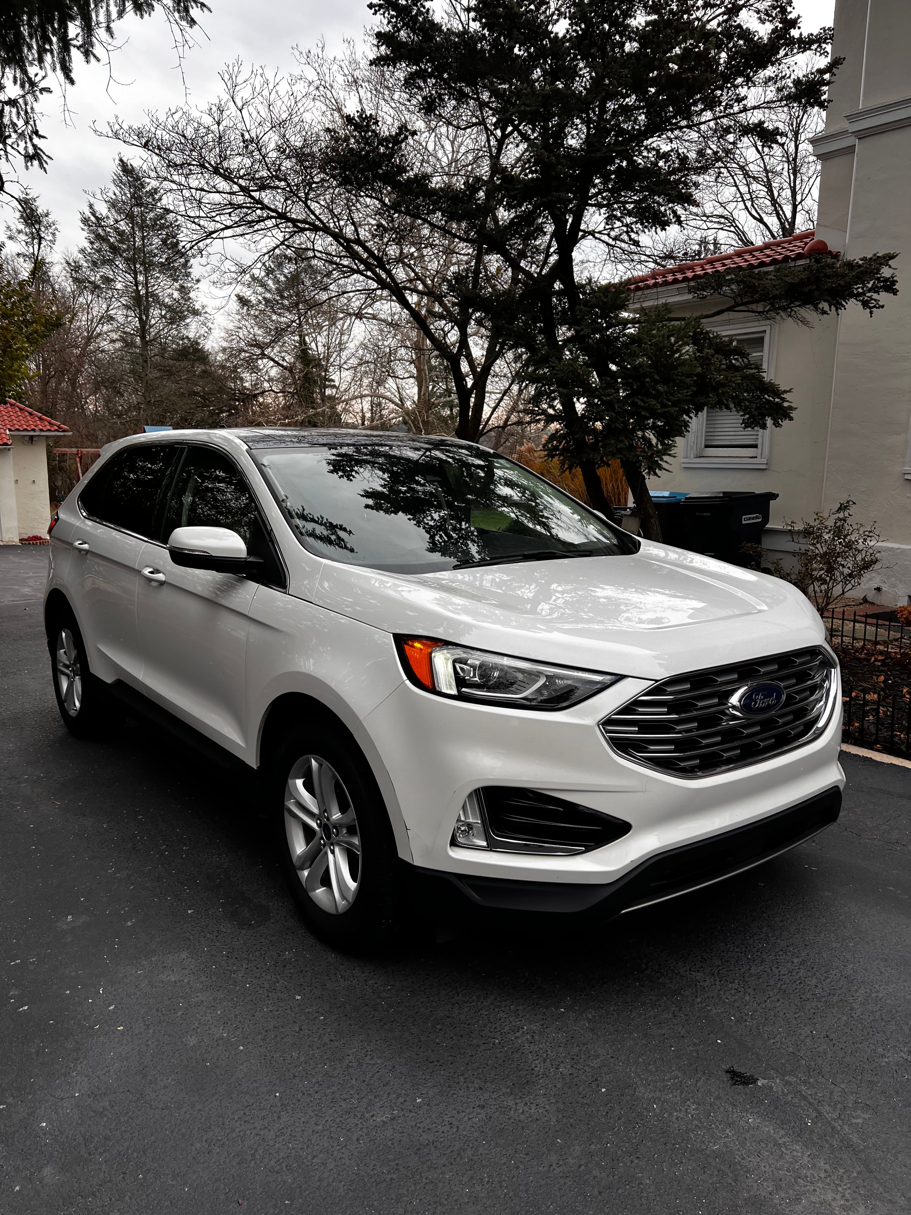 Used 2020 Ford Edge SEL w/ Convenience Package AWD/4WD image 1