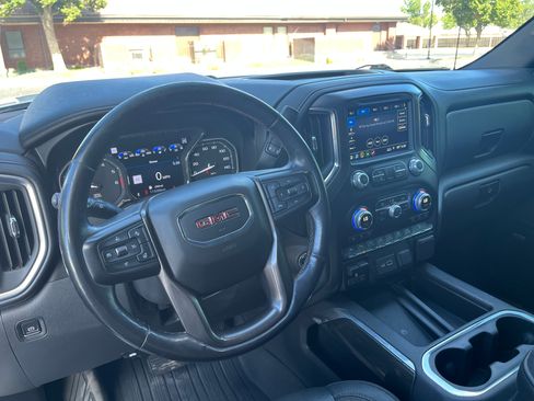 Used 2019 GMC Sierra 1500 AT4 w/ AT4 Premium Package AWD/4WD image 11