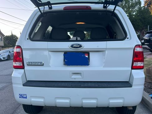 Used 2010 Ford Escape XLS FWD image 10