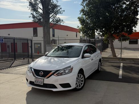 Used 2018 Nissan Sentra S image 1