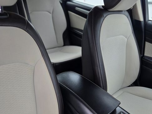 Used 2020 Ford Fusion SE w/ Equipment Group 151A image 15