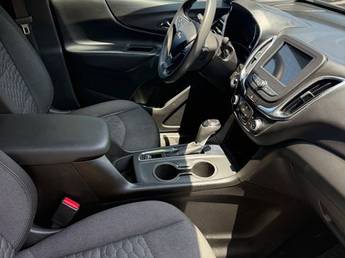 Used 2019 Chevrolet Equinox LT image 10