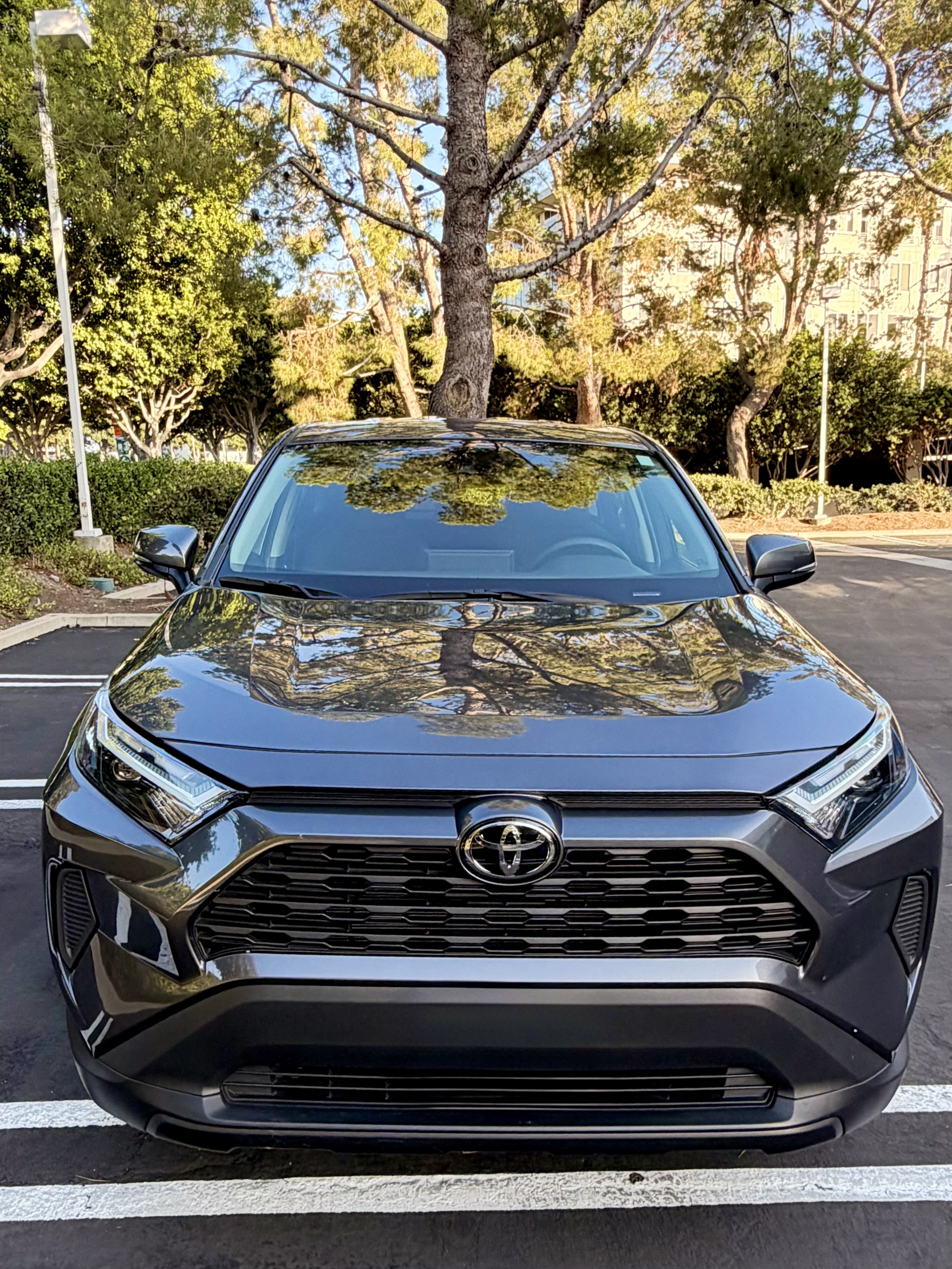 Used 2025 Toyota RAV4 LE FWD image 4