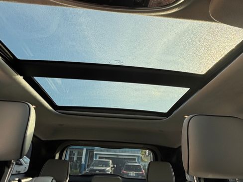 Used 2017 Jeep Grand Cherokee Summit image 13