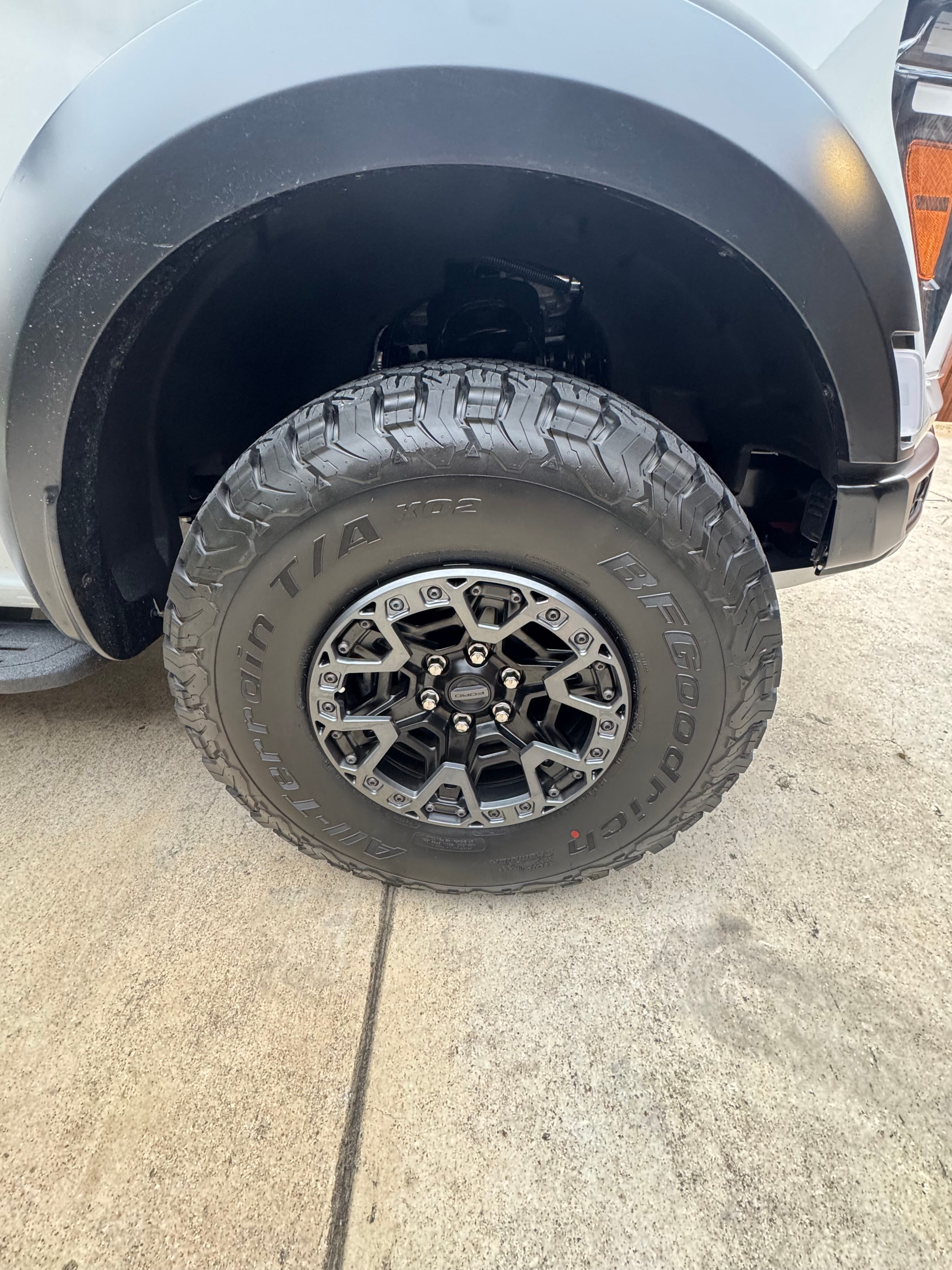Used 2026 Ford F150 Raptor w/ Equipment Group 803A Raptor R AWD/4WD image 8