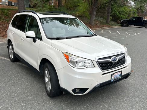 Used 2016 Subaru Forester 2.5i Limited w/ Popular Package #2 image 2