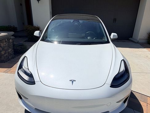Used 2023 Tesla Model 3 Standard Range RWD image 4