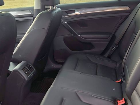 Used 2017 Volkswagen Golf Alltrack SE image 6