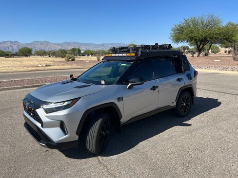 Used 2022 Toyota RAV4 XSE AWD/4WD image 9