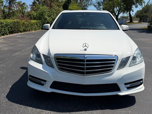 Used 2013 Mercedes-Benz E 350 Sedan image 4