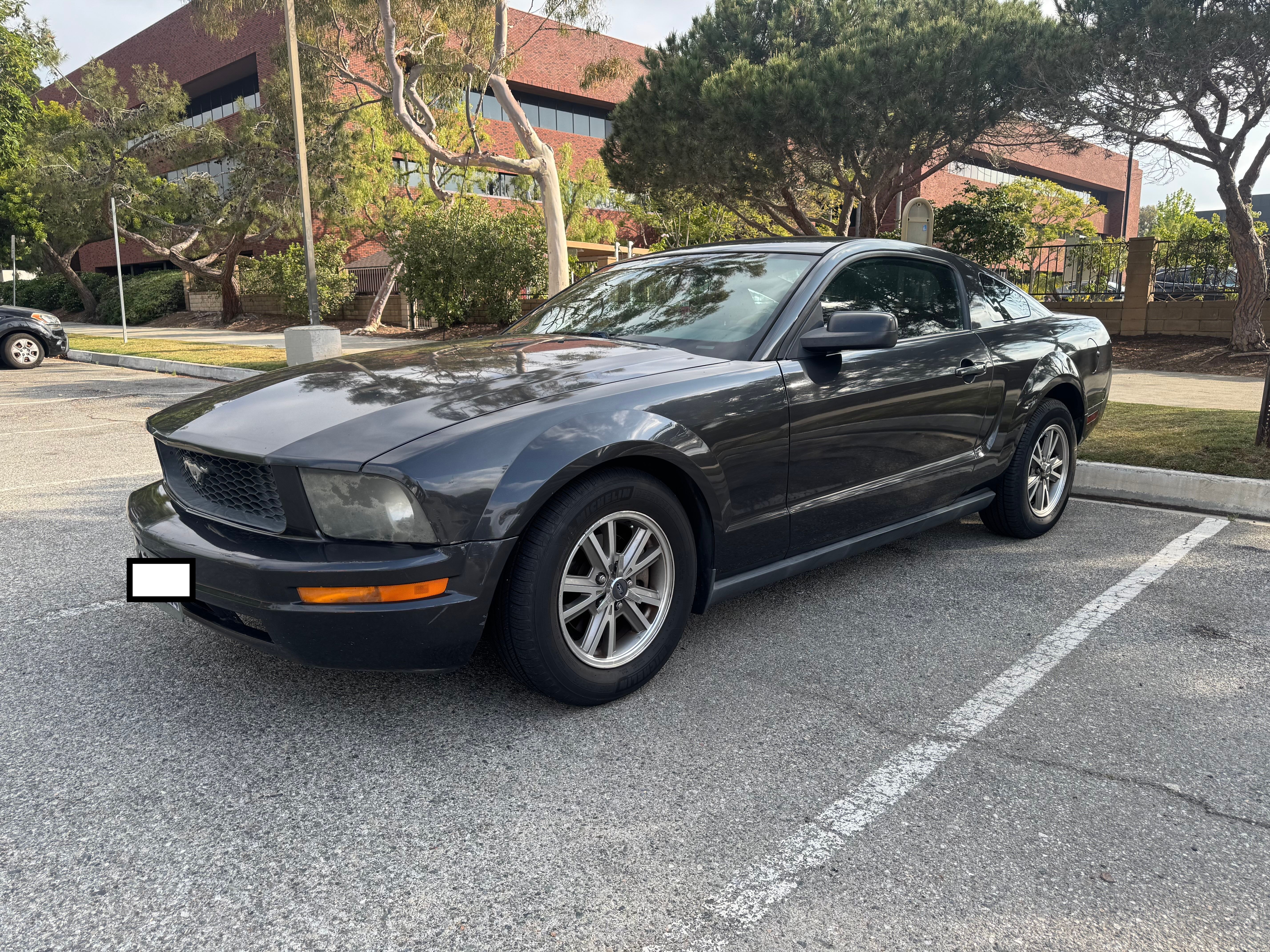 Used 2008 Ford Mustang Coupe RWD image 1