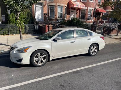 Used 2014 Nissan Altima 2.5 SV