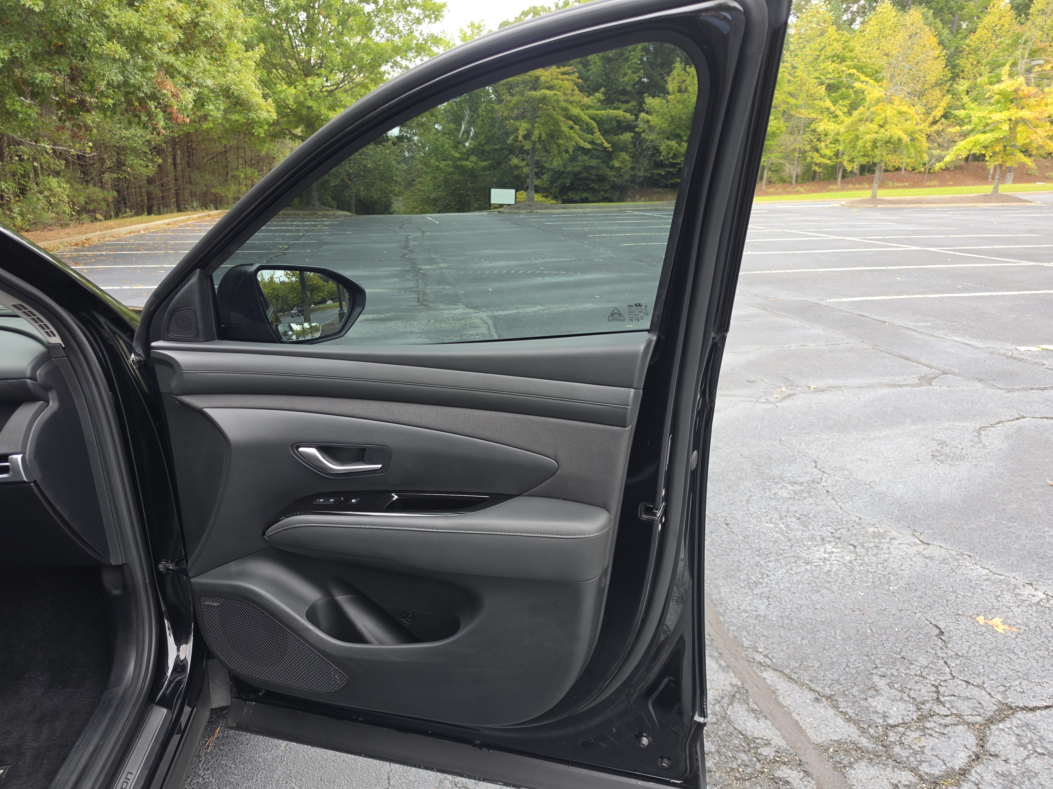 Used 2025 Hyundai Tucson Limited FWD image 8