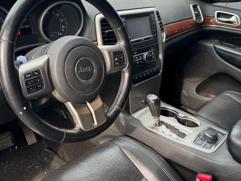 Used 2011 Jeep Grand Cherokee Limited w/ Luxury Group II AWD/4WD image 5
