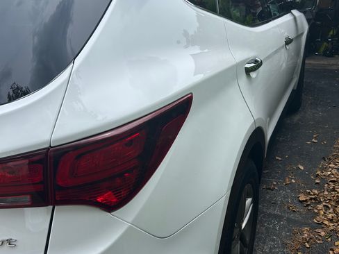 Used 2018 Hyundai Santa Fe Sport image 16